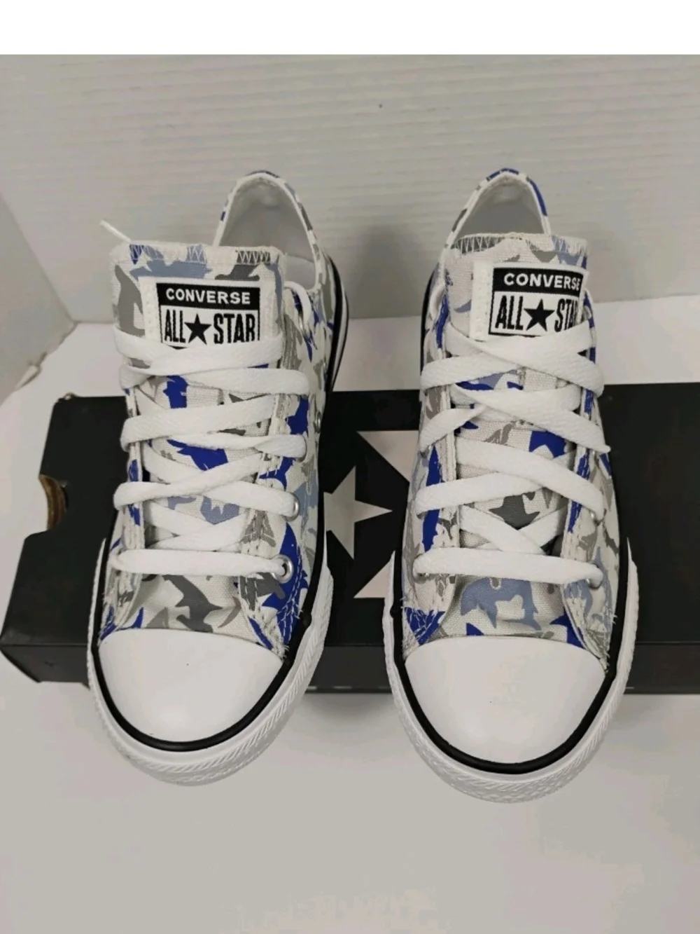 Converse Kids Low Top Shark Print Sneaker - White/Blue